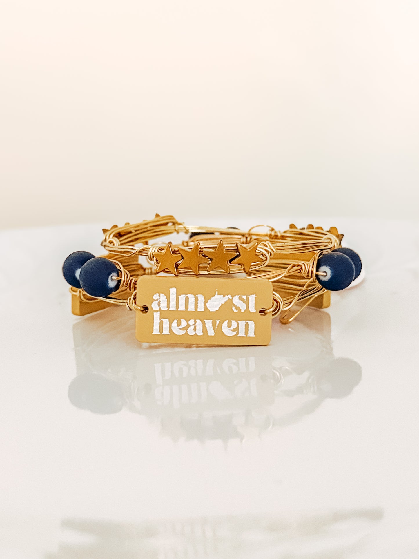 Size Medium Almost Heaven WV Set of 3